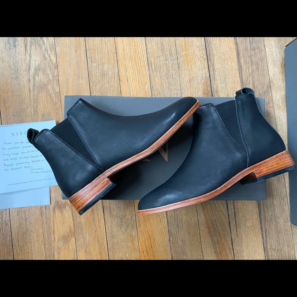 Nisolo Classic Chelsea Commuter Boot, 6
